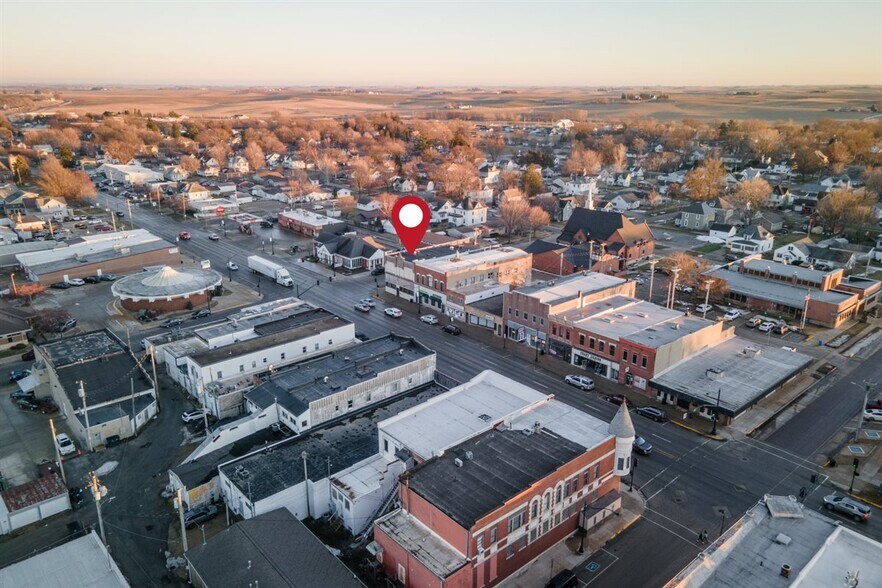 More Photos Of 602 G Ave, Grundy Center Fast Food For Sale