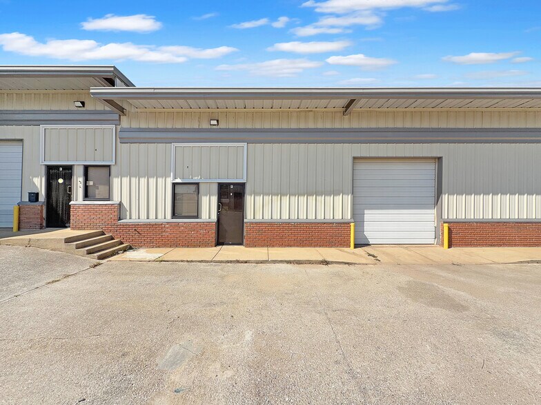 Primary Photo Of 1601 23rd Ave, Tuscaloosa Light Distribution For Lease