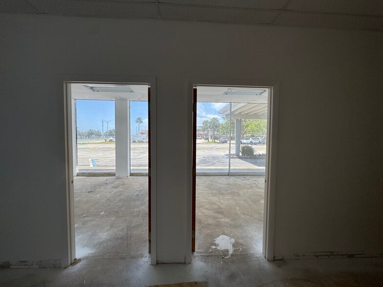 More Photos Of 3910 S Washington Ave, Titusville Office For Lease