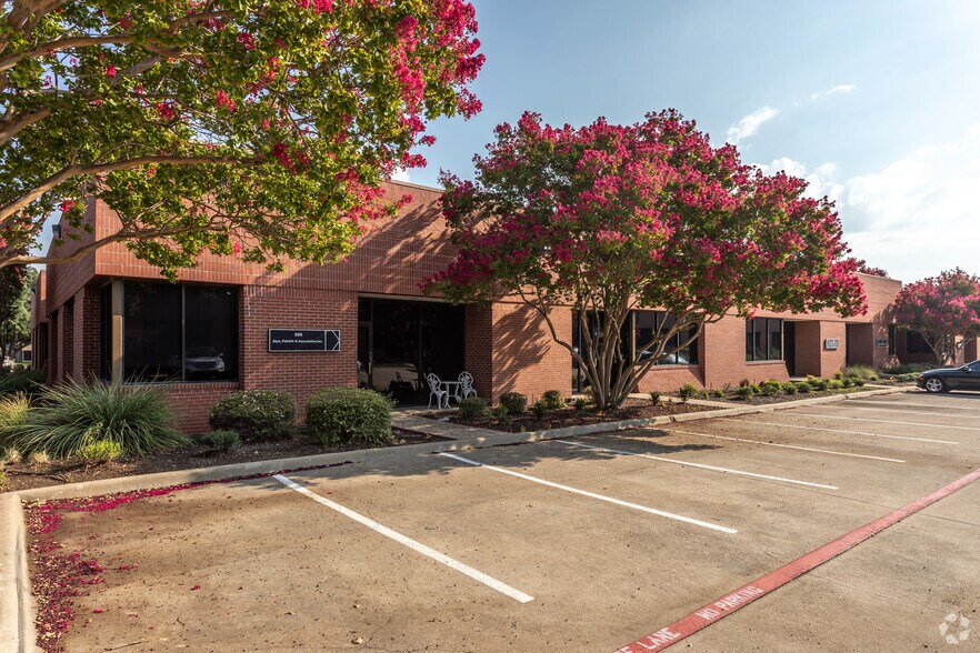 Primary Photo Of 6220 N Belt Line Rd, Irving Office For Lease