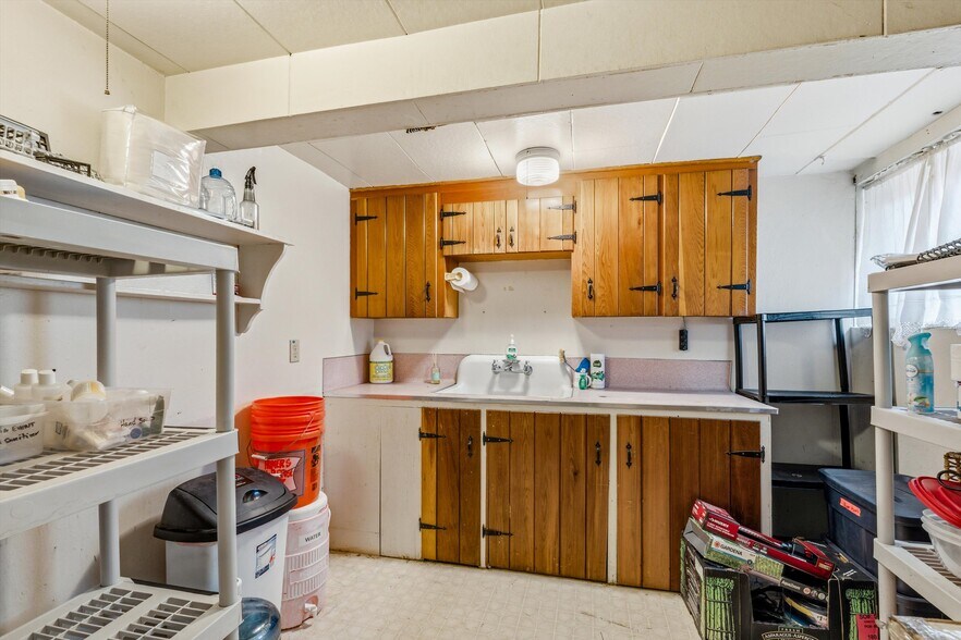 More Photos Of 340 NW 7th St, Corvallis Office Residential For Sale