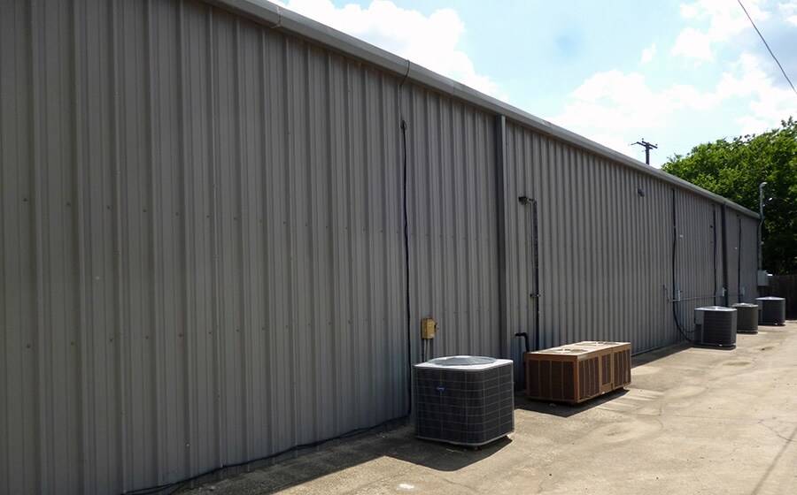 More Photos Of 2421 Thomas Rd, Haltom City Warehouse For Sale