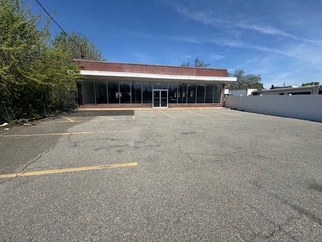 More Photos Of 277 Hempstead Ave, West Hempstead Freestanding For Lease