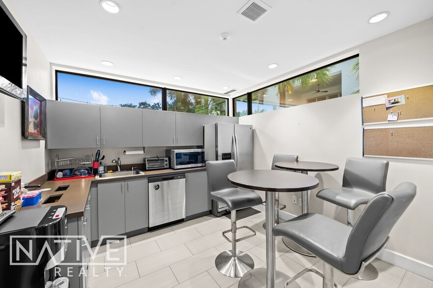 More Photos Of 1000 E Broward Blvd, Fort Lauderdale Office For Lease