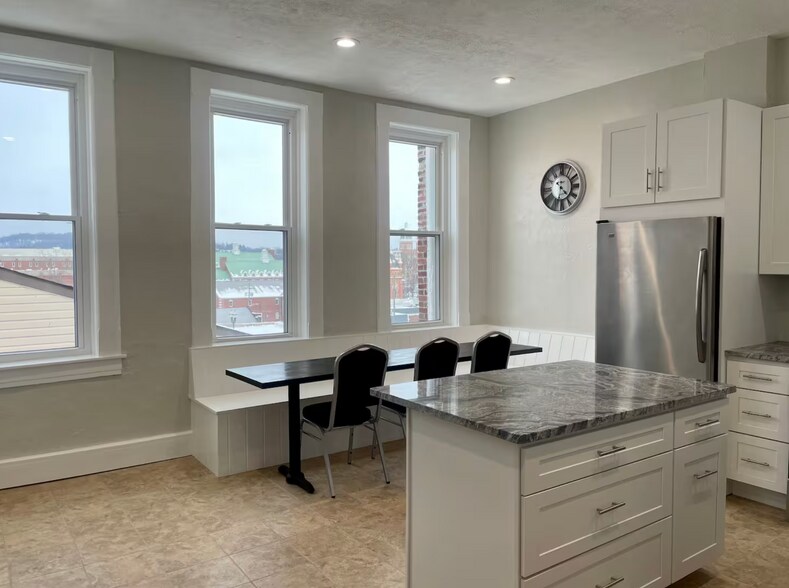 More Photos Of 88 N Main St, Washington Storefront Retail Residential For Sale