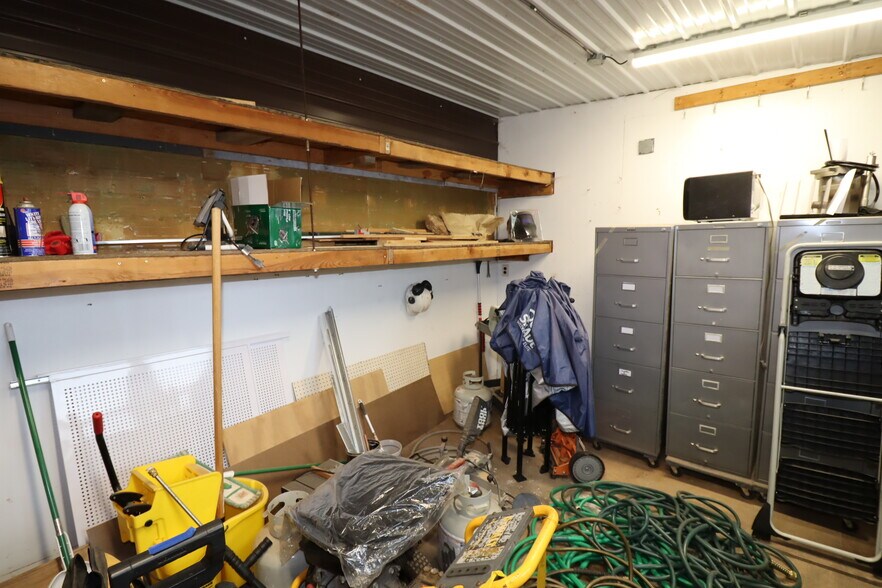 More Photos Of 522 Sanborn Ave, Ashland Storefront Retail Residential For Sale