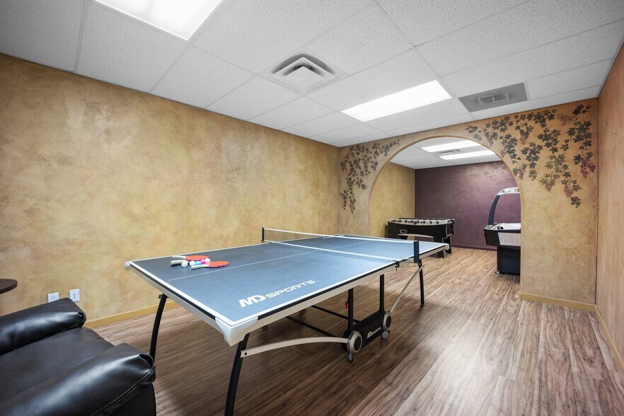 More Photos Of 5785 N Union Blvd, Colorado Springs Office For Lease