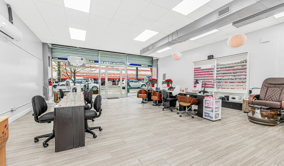 More Photos Of 3910 White Plains Rd, Bronx Storefront Retail Office For Sale
