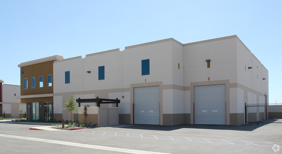 More Photos Of 3462 Webster Ave, Perris Warehouse For Sale