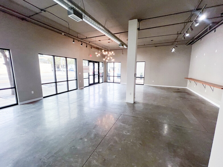 More Photos Of 100 N Main St, Midland Apartments For Lease