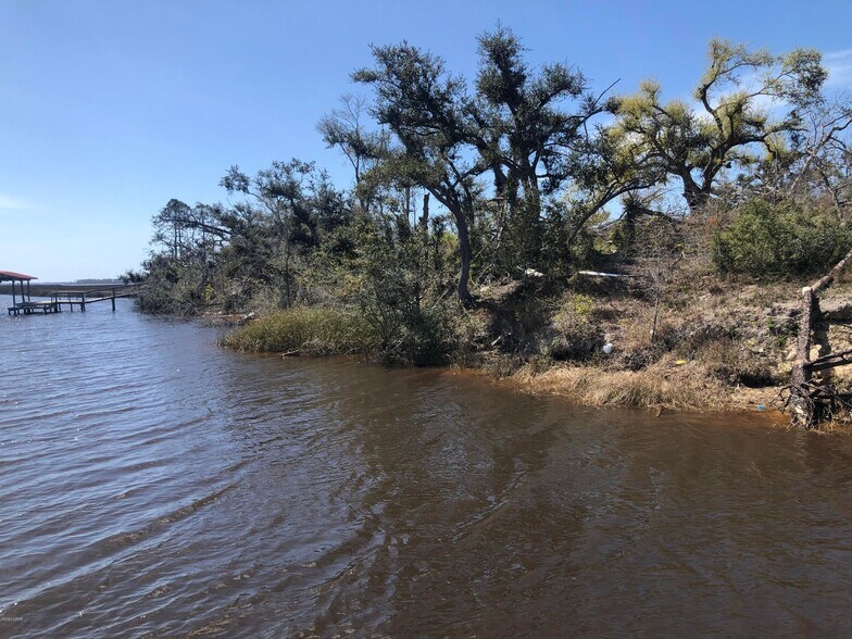 More Photos Of Hotelan Bluff Road @ Laura Bluff Road, Panama City Land For Sale