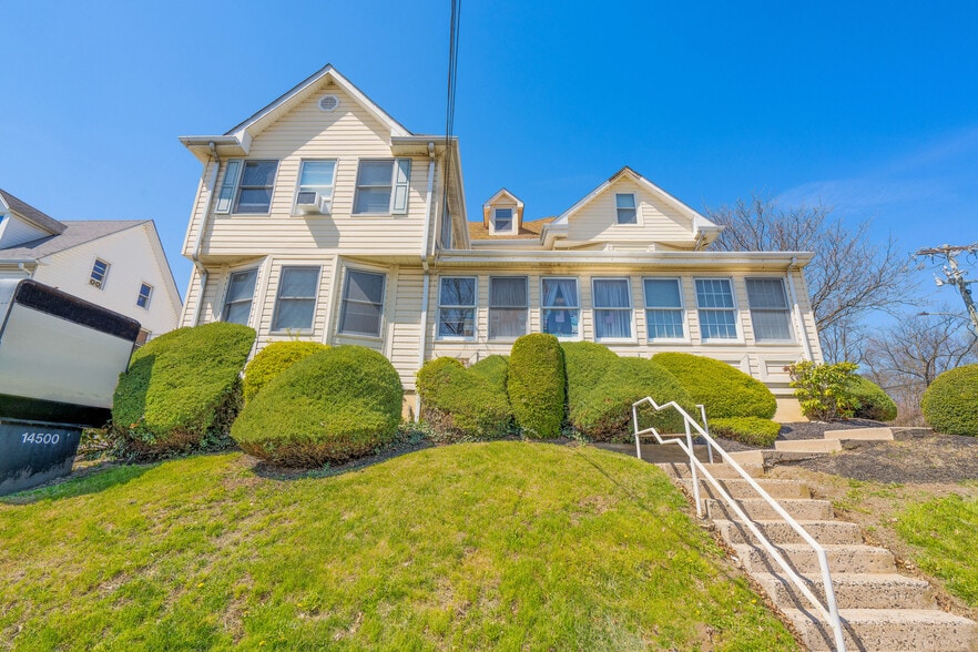 Primary Photo Of 14500 Bustleton Ave, Philadelphia Flex For Sale