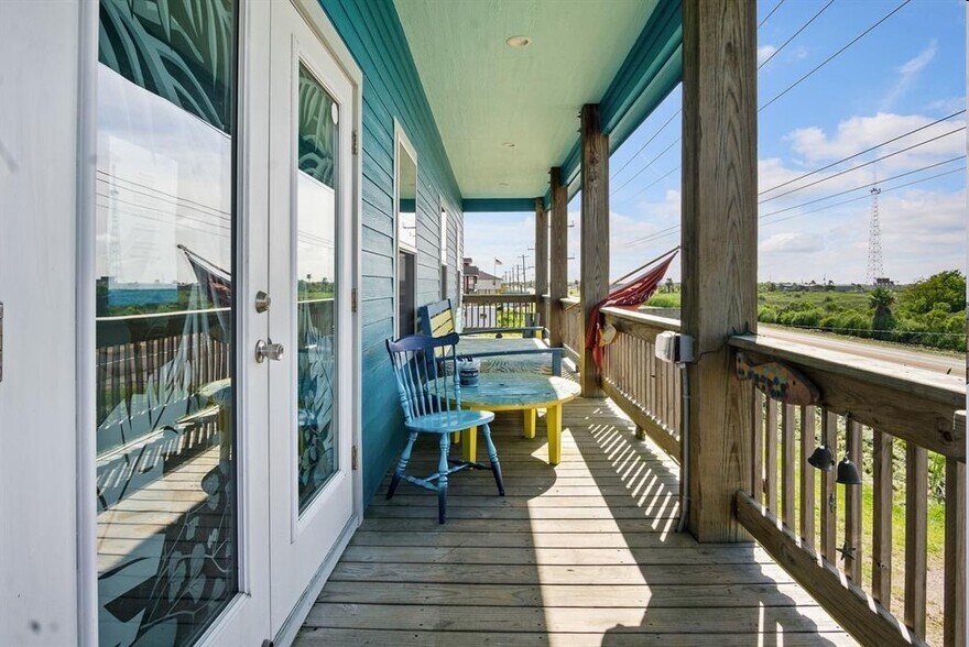 More Photos Of 2570 Hwy 87, Crystal Beach Freestanding For Sale