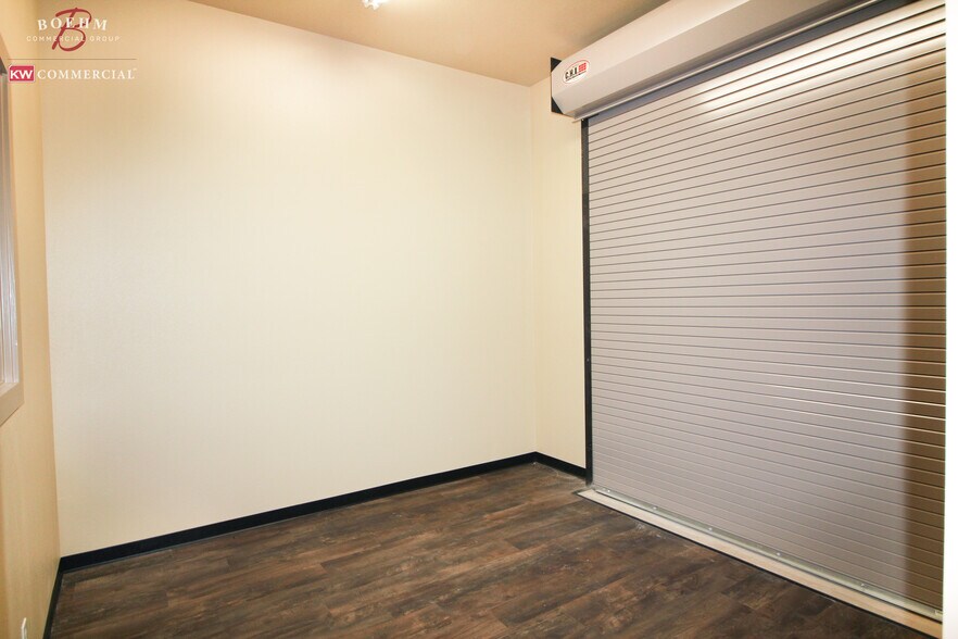 More Photos Of 12 Truss Dr, Boerne General Retail For Sale