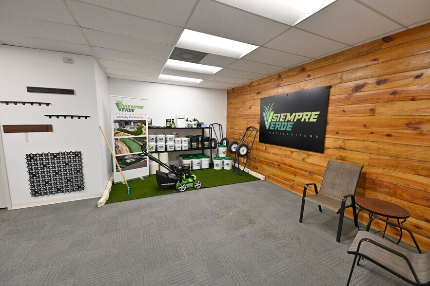 More Photos Of 121 Interpark Blvd, San Antonio Research And Development For Lease