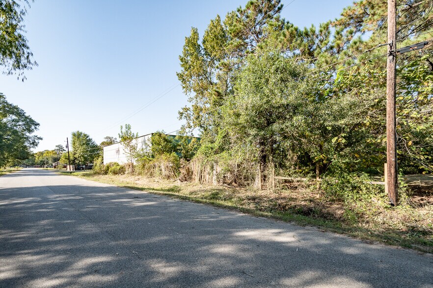 More Photos Of 22455 Ford Rd, Porter Office Residential For Sale