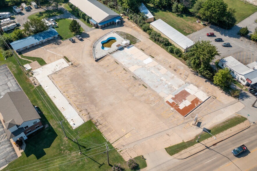 More Photos Of TBD S Main st, Grove Land For Sale