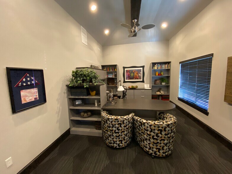 More Photos Of 2101 E Kirkwood Blvd, Southlake Office For Lease