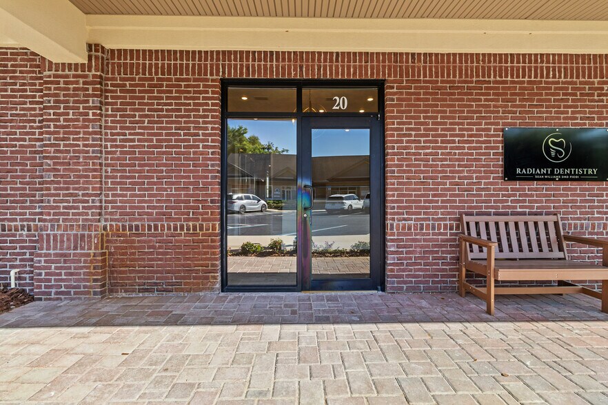 More Photos Of 13598 W Newberry Rd, Newberry Office For Lease