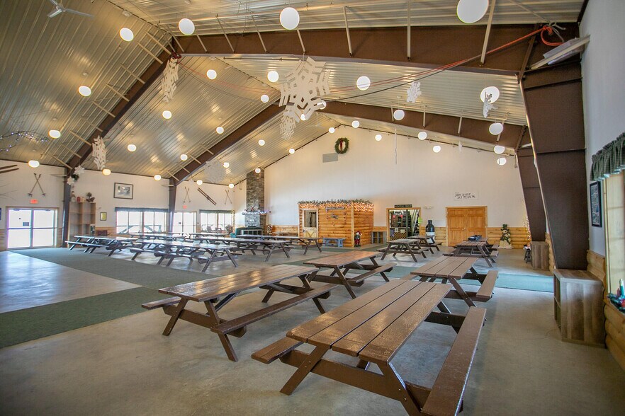 More Photos Of 441 Newburgh Rd, Hermon Sports And Entertainment For Sale