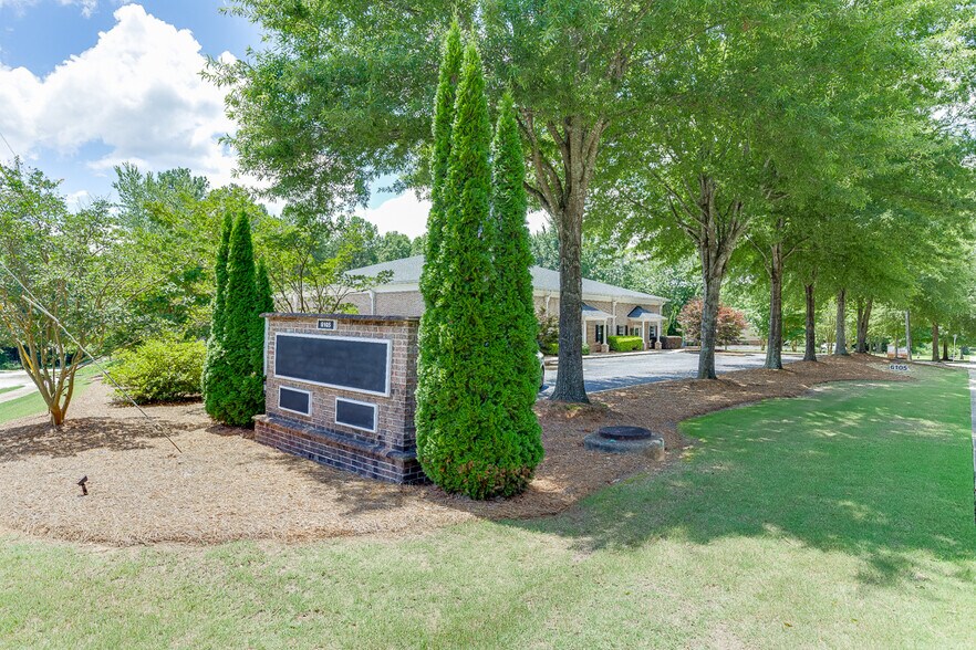 More Photos Of 6105 Atlanta Hwy, Flowery Branch Office For Lease