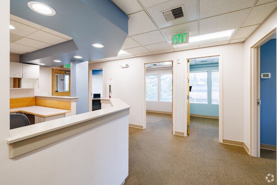 More Photos Of 11711 NE 12th St, Bellevue Office For Sale