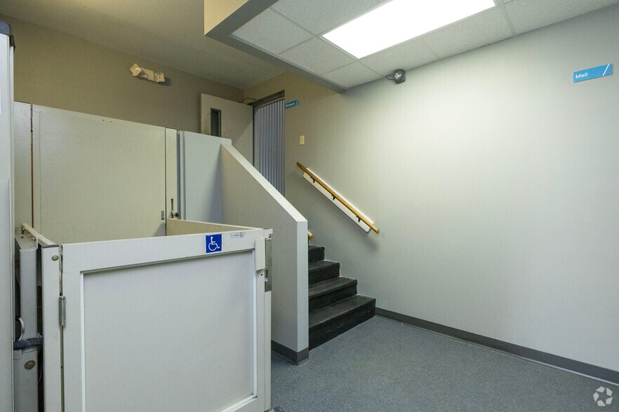 More Photos Of 5806 N 53rd St, Tampa Distribution For Lease