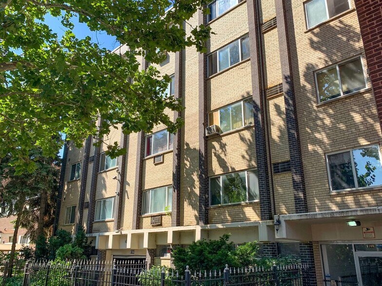 Primary Photo Of 6144 N Winthrop Ave, Chicago Apartments For Sale