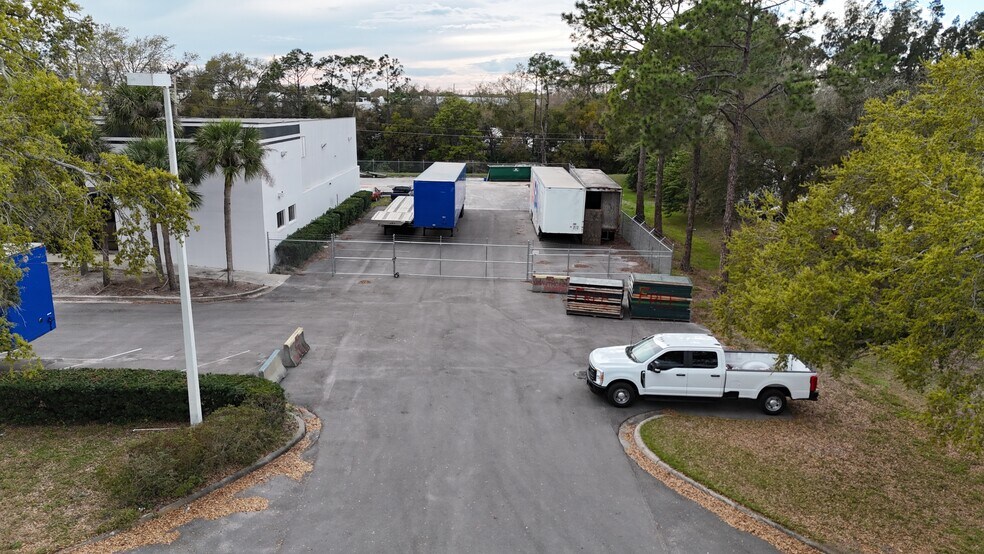 More Photos Of 10784 Satellite Blvd, Orlando Warehouse For Sale