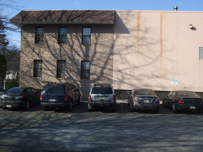 More Photos Of 227 1st St, Ho-Ho-Kus Flex For Lease