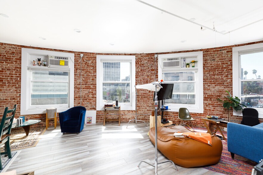 More Photos Of 3923 W 6th St, Los Angeles Serviced Offices For Lease