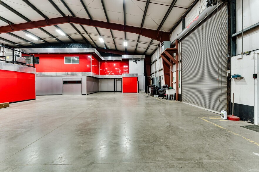More Photos Of 810 S 2nd St, Harrisburg Warehouse For Lease
