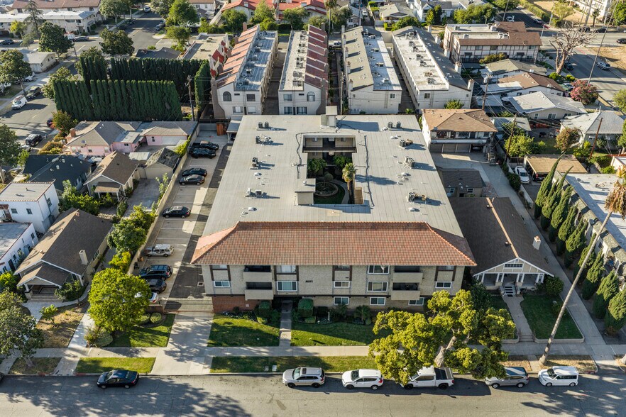 Primary Photo Of 2101 Vine St, Alhambra Apartments For Sale