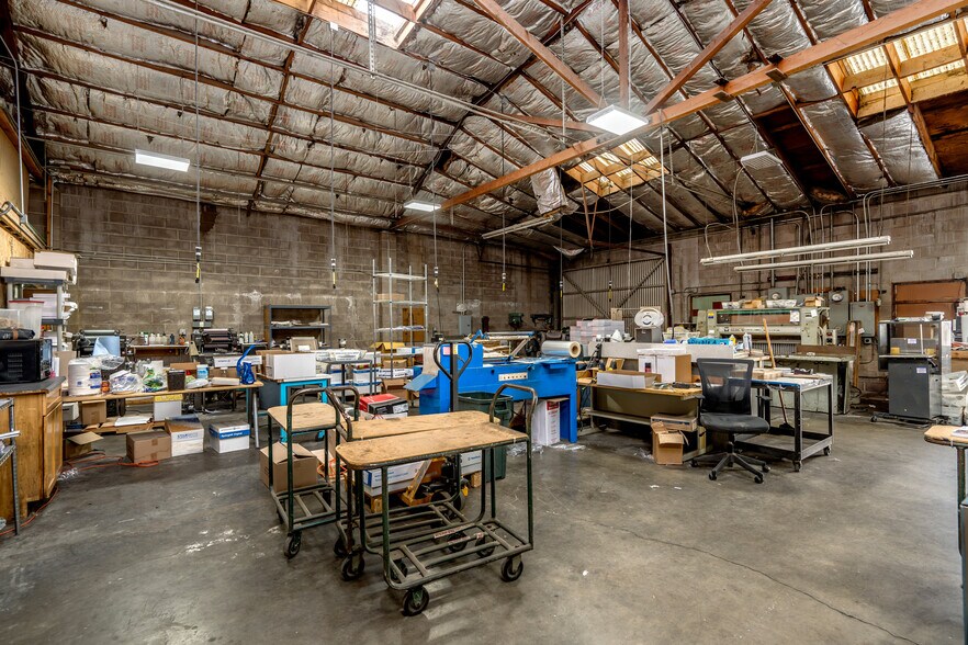 More Photos Of 16301 S Broadway St, Gardena Service For Sale