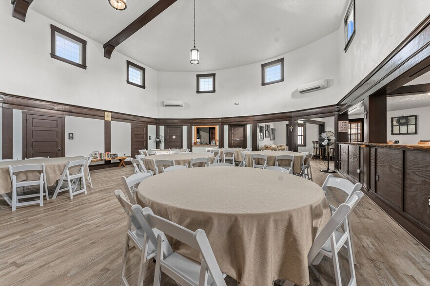 More Photos Of 908 Market St, Beaver Religious Facility For Sale