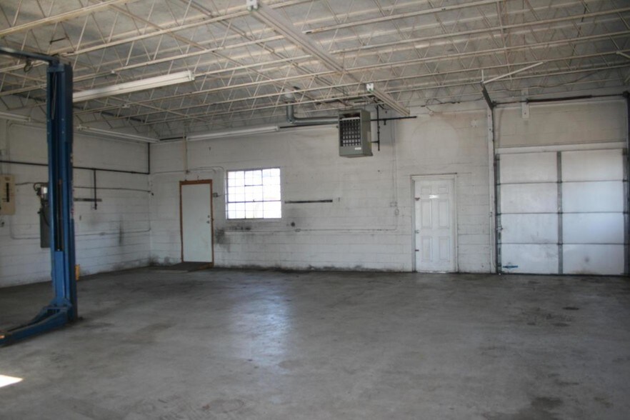 More Photos Of 4896 Scioto Darby Rd, Hilliard Auto Repair For Sale