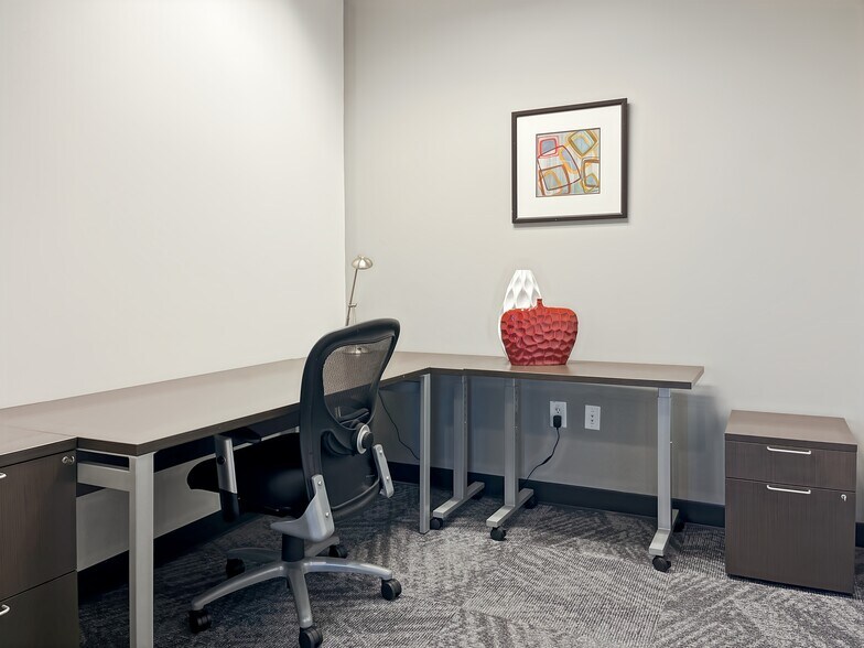 More Photos Of 6500 River Place Blvd, Austin Coworking Space
