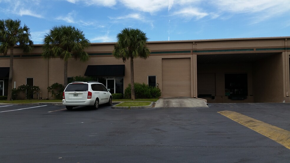 Primary Photo Of 12401 Belcher Rd S, Largo Flex For Lease