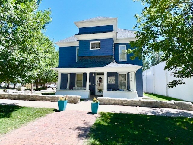 More Photos Of 301 S 3rd St, Raton Hospitality For Sale