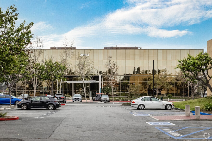More Photos Of 3000 Ocean Park Blvd, Santa Monica Office For Lease