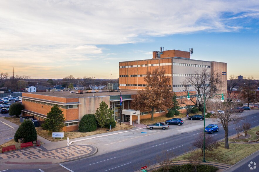 More Photos Of 2901-2915 N Classen Blvd, Oklahoma City Office For Lease