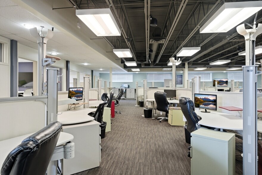 More Photos Of 555 S 300 E, Salt Lake City Office For Sale