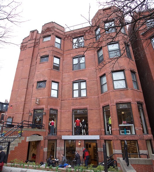 More Photos Of 303-305 Newbury St, Boston Storefront Retail Office For Lease