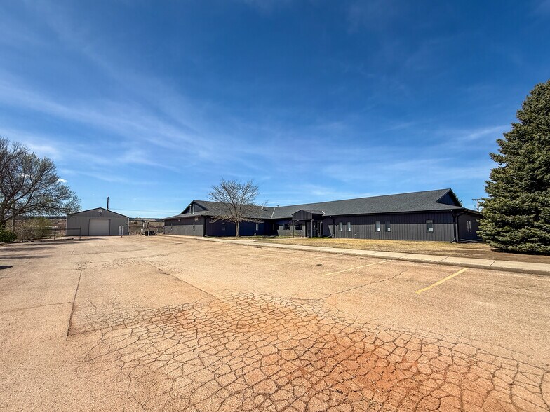 Primary Photo Of 2821 Plant St, Rapid City Flex For Lease