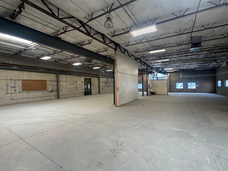 More Photos Of 4268-4272 W Nike Dr, West Jordan Distribution For Lease