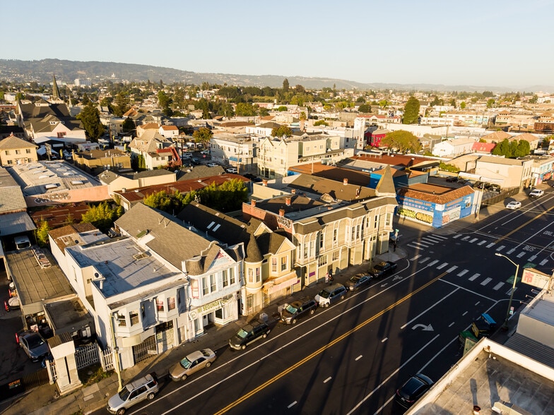 More Photos Of 1136 E 12th St, Oakland Storefront Retail Residential For Sale