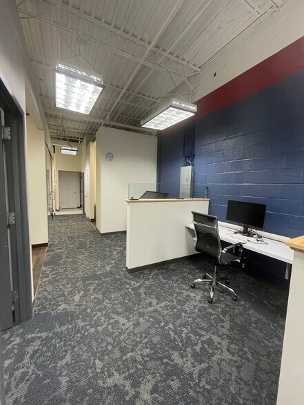 More Photos Of 8900 Edgeworth Dr, Capitol Heights Warehouse For Sale