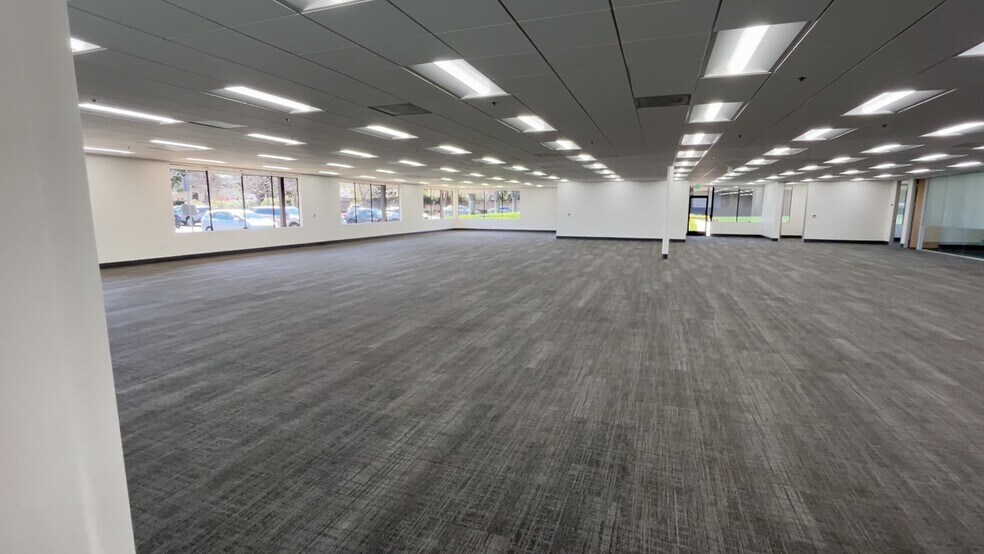 More Photos Of 12930 Saratoga Ave, Saratoga Unknown For Lease