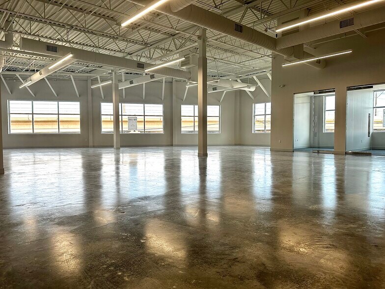 More Photos Of 700 E Campbell Rd, Richardson Office For Lease