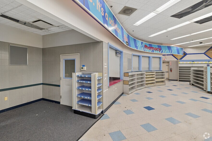 More Photos Of 1605 S San Jacinto Ave, San Jacinto Drugstore For Sale